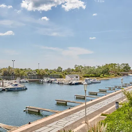 Hotel apartamentowy Odalys Du Golfe 4*